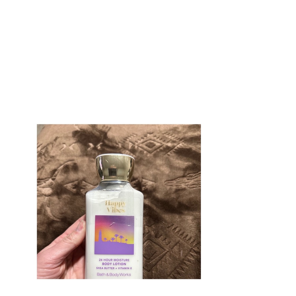 NWT (sealed) Bath & Body Works Body Lotion 8oz Happy Vibes